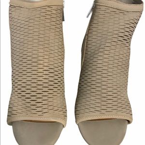 New Wedge Shoes size 5.5